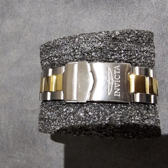 Watch Bundle - Picture 7 of 9